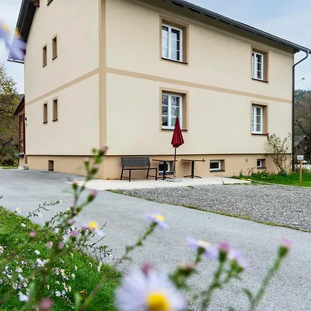 Am Labyrinth * Semriach